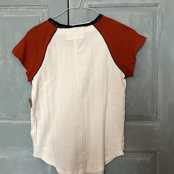 Free People Women’s T-Shirt in Size Small in colour White/ burnt orange - Picture 6 of 6